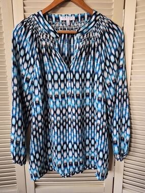 Chaus Women's Blouse Size Large